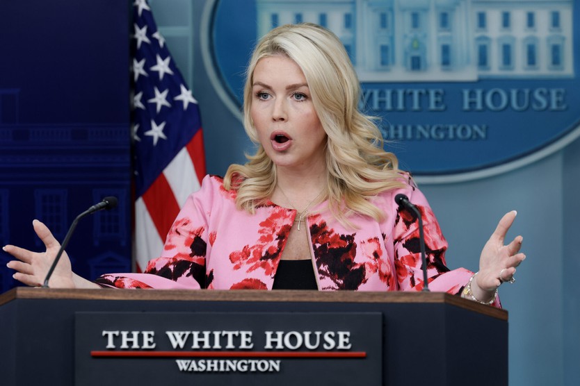 Ông Trump tuyên bố sẽ xóa sổ hạ tầng năng lượng Iran nếu không mở lại eo biển Hormuz- Ảnh 1.
