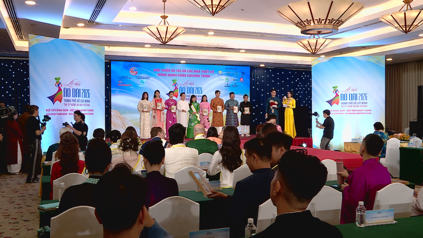 Họp báo Lễ hội Áo dài TP. Hồ Chí Minh lần thứ 12 năm 2026 với chủ đề "Sợi tơ vàng son - Dệt nên khát vọng"  - Ảnh 1.