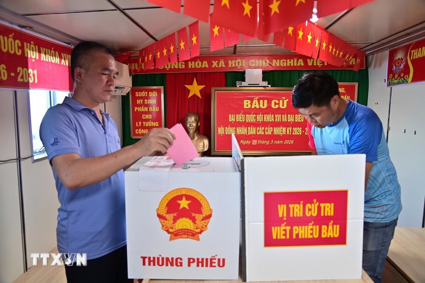 Bầu cử sớm tại khu vực cụm Ba Kè ngoài khơi vùng biển Việt Nam - Ảnh 1.