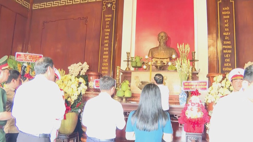 Chủ tịch Quốc hội Trần Thanh Mẫn: "Mọi quyết sách phải đặt lợi ích của Nhân dân lên trên hết" - Ảnh 2.
