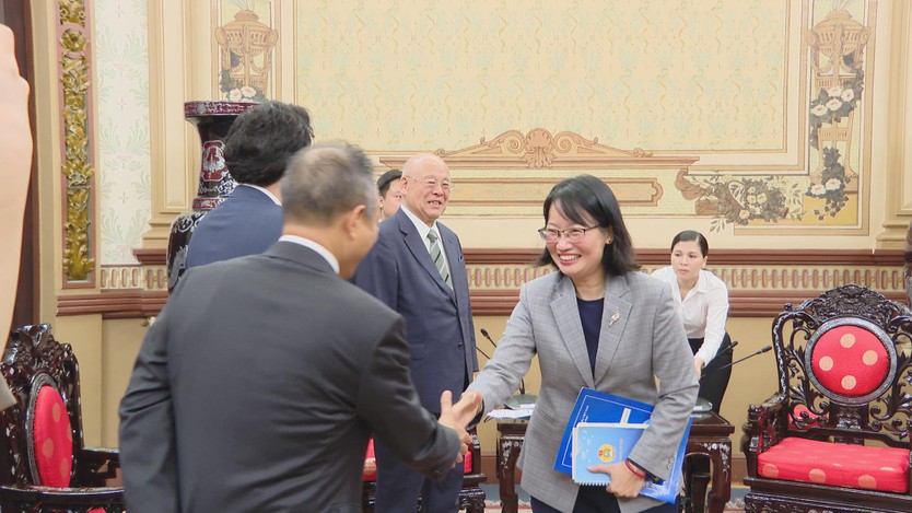 Lãnh đạo TP. Hồ Chí Minh tiếp Cố vấn đặc biệt Liên minh Nghị sĩ hữu nghị Nhật - Việt - Ảnh 1.