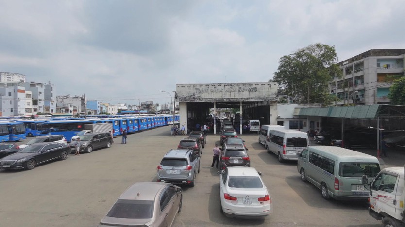 Đăng kiểm điện tử và chuẩn khí thải mới tại TP. Hồ Chí Minh từng bước ổn định - Ảnh 2.