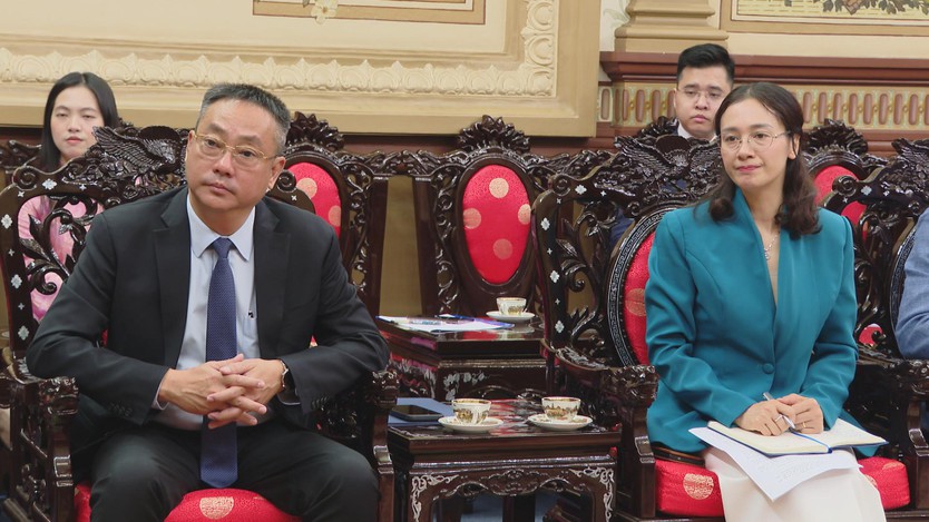 Lãnh đạo TP. Hồ Chí Minh tiếp Cố vấn đặc biệt Liên minh Nghị sĩ hữu nghị Nhật - Việt - Ảnh 4.