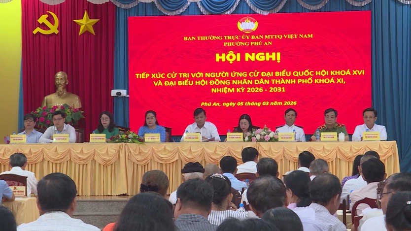 Ứng cử viên đại biểu Quốc hội khóa XVI và HĐND TP. Hồ Chí Minh tiếp xúc cử tri tại phường Phú An và Lái Thiêu - Ảnh 3.