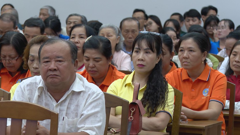 Ứng cử viên đại biểu HĐND TP. Hồ Chí Minh tiếp xúc cử tri Đơn vị bầu cử số 18 - Ảnh 2.