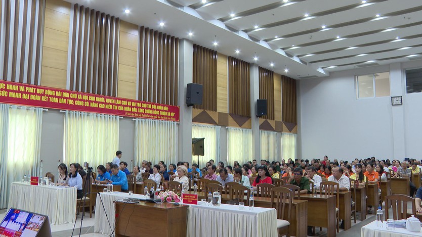 Ứng cử viên đại biểu HĐND TP. Hồ Chí Minh tiếp xúc cử tri Đơn vị bầu cử số 18 - Ảnh 4.