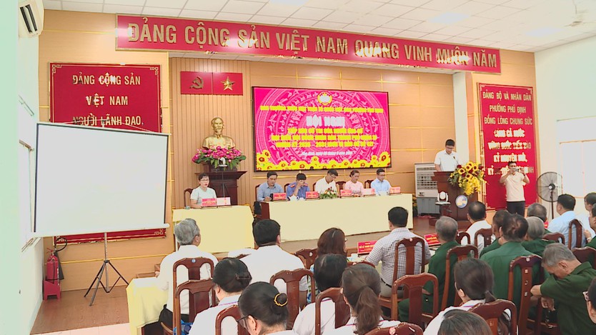 Ứng cử viên đại biểu HĐND TP. Hồ Chí Minh tiếp xúc cử tri phường Phú Định và Chánh Hưng - Ảnh 2.