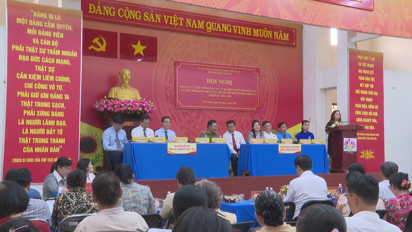 Ứng cử viên đại biểu Quốc hội và HĐND TP. Hồ Chí Minh tiếp xúc cử tri phường Phú Thạnh - Ảnh 2.