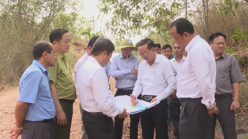 Vươn khơi - Ngày 1/4/2026 | Tiểu thương chủ động thích ứng trước sức mua giảm - Ảnh 2.