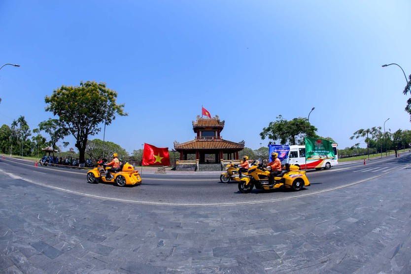 Hình ảnh đẹp chặng 9: Vòng đua TP. Huế- Ảnh 2.
