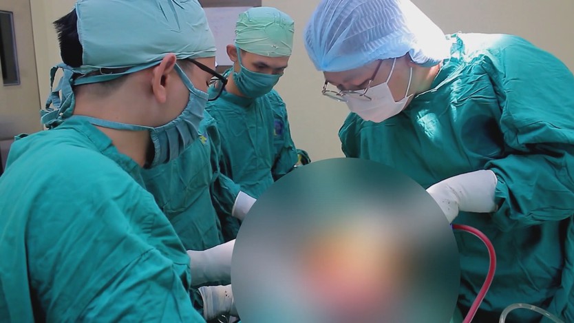 Thời sự trưa HTV ngày 13/4/2026 | Công nghệ gel silicone: Giải pháp mới trong đóng vết thương và liền sẹo - Ảnh 2.