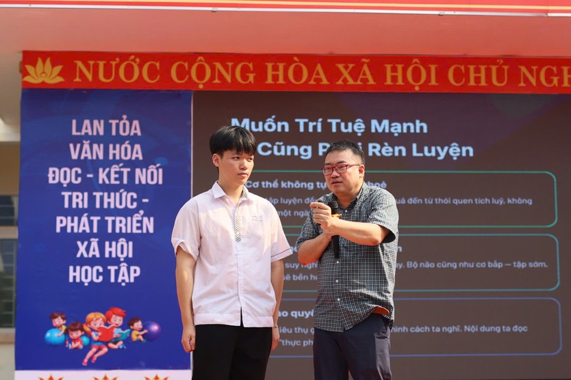 Học sinh Quảng Trị sôi nổi hưởng ứng Ngày Sách và Văn hóa đọc 2026 - Ảnh 5.