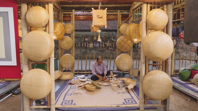 “Vườn Ánh sáng” thắp sáng không gian di sản Văn Miếu - Ảnh 3.