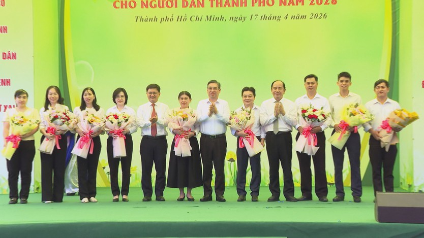 TP. Hồ Chí Minh ra quân khám sức khỏe toàn dân quy mô lớn nhất từ trước đến nay - Ảnh 3.
