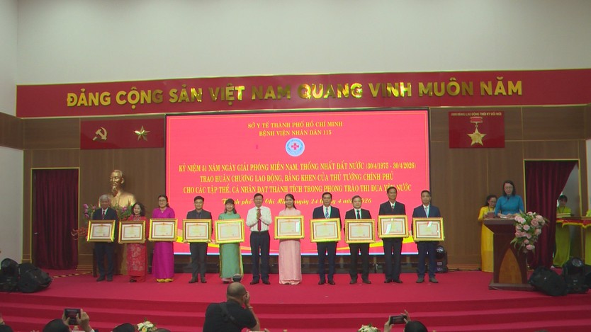 Bệnh viện Nhân dân 115 đón nhận khen thưởng cấp Nhà nước- Ảnh 4.