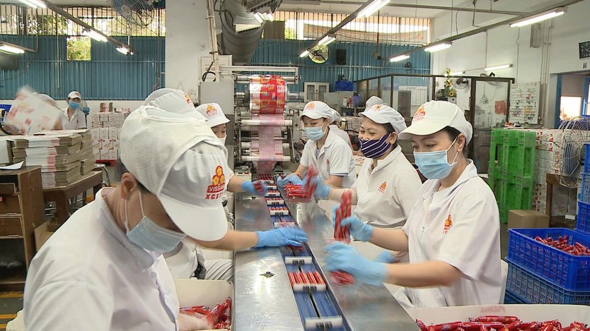 TP. Hồ Chí Minh triển khai các kịch bản bình ổn thị trường, ứng phó biến động giá nhiên liệu - Ảnh 2.
