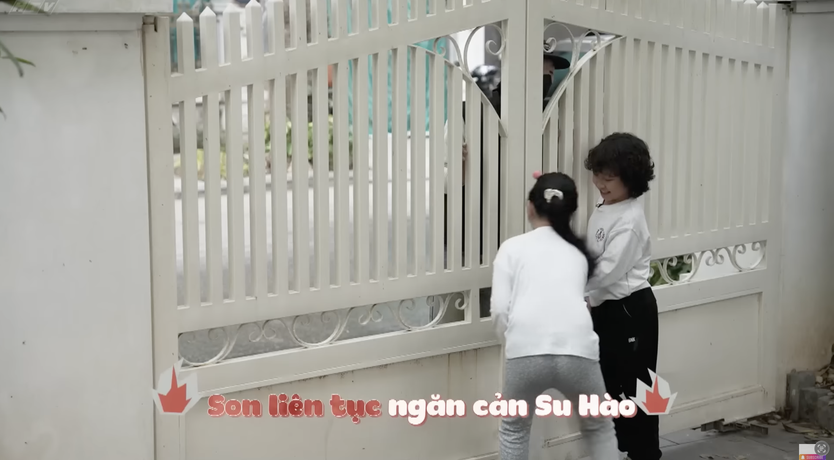 Mẹ vắng nhà, Ba là siêu nhân: Ca sĩ Tuấn Hưng dạy con kỹ năng "sinh tồn" trước người lạ - Ảnh 2.
