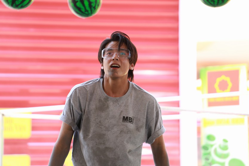 Rapper Phúc Du xúc động kể tuổi thơ cha mất sớm, mẹ bán bánh mì nuôi con - Ảnh 10.