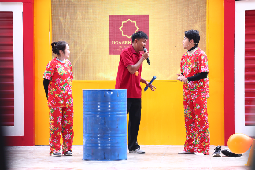 MC Thái Vũ đau lòng khi nghe cô bé tự trách vì không cứu được mẹ - Ảnh 2.