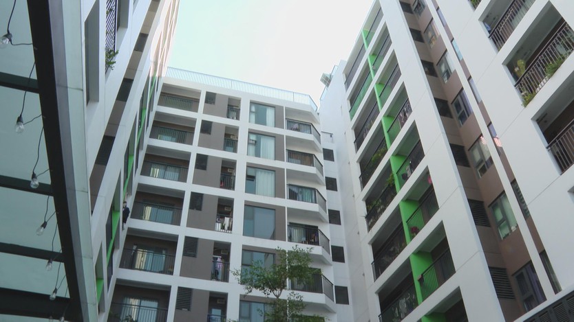 TP. Hồ Chí Minh: Tiếp tục gỡ vướng pháp lý, cấp sổ hồng cho hàng ngàn căn hộ- Ảnh 4.