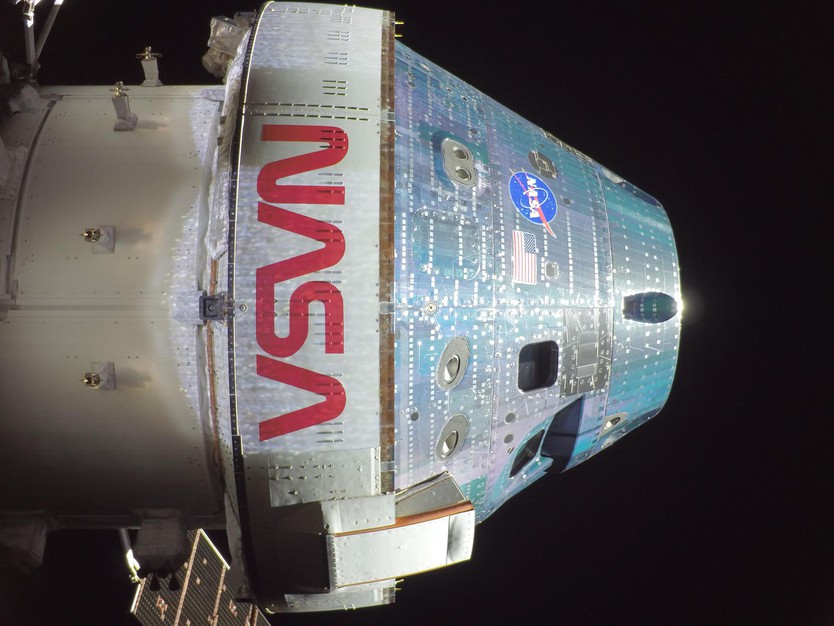 NASA công bố những hình ảnh ấn tượng trong sứ mệnh Artemis II - Ảnh 7.