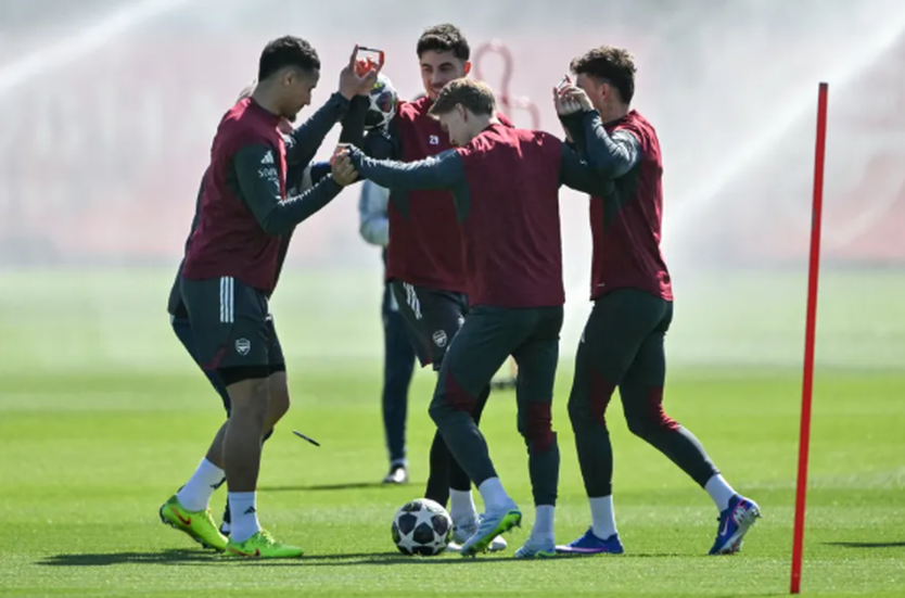 HLV Arteta gây sốt với phương pháp huấn luyện độc lạ cho Arsenal - Ảnh 2.