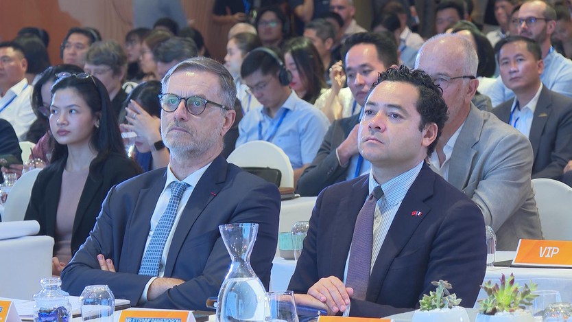 Lãnh đạo TP. Hồ Chí Minh dự và phát biểu khai mạc hội nghị “Build to Last” 2026 - Ảnh 4.