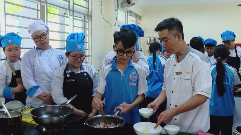 TP. Hồ Chí Minh: Các trường đồng hành cùng học sinh trước bước ngoặt lớp 10 - Ảnh 4.