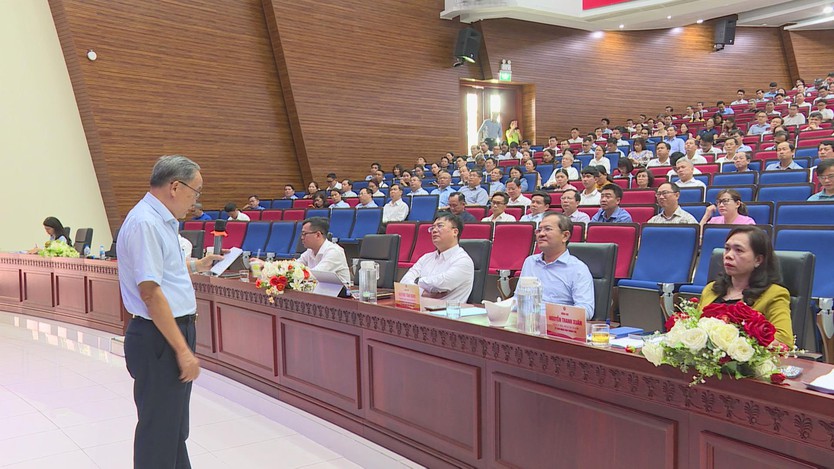 Đảng Ủy UBND TP. Hồ Chí Minh Tổ Chức Hội Nghị Thông Tin Thời Sự Quý I/2026 - Ảnh 2.