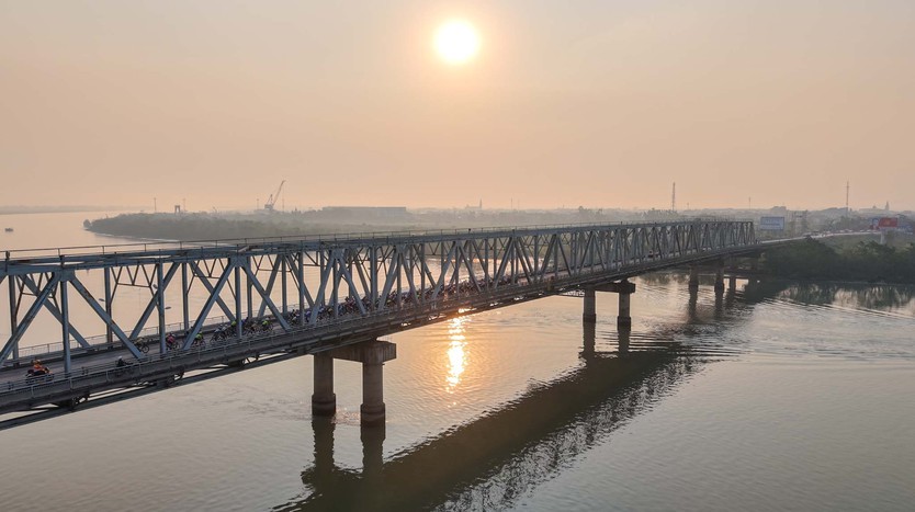 Khoảnh khắc đẹp chặng 7: Vượt nắng vượt gió | Cúp Truyền hình 2026 - Ảnh 1.