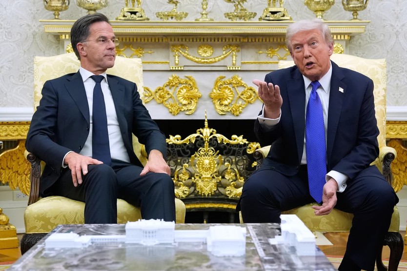 Ông Trump lại dọa rút khỏi NATO - Ảnh 1.