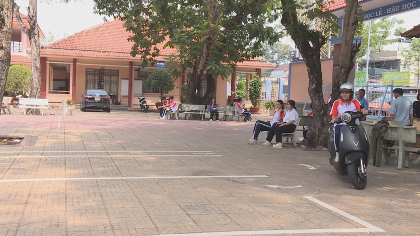 Học sinh TP. Hồ Chí Minh nâng cao ý thức tham gia giao thông an toàn - Ảnh 2.