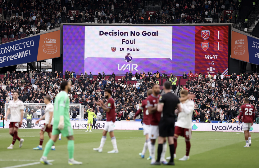 Arsenal thắng nghẹt thở West Ham, áp sát ngôi vô địch Premier League - Ảnh 6.