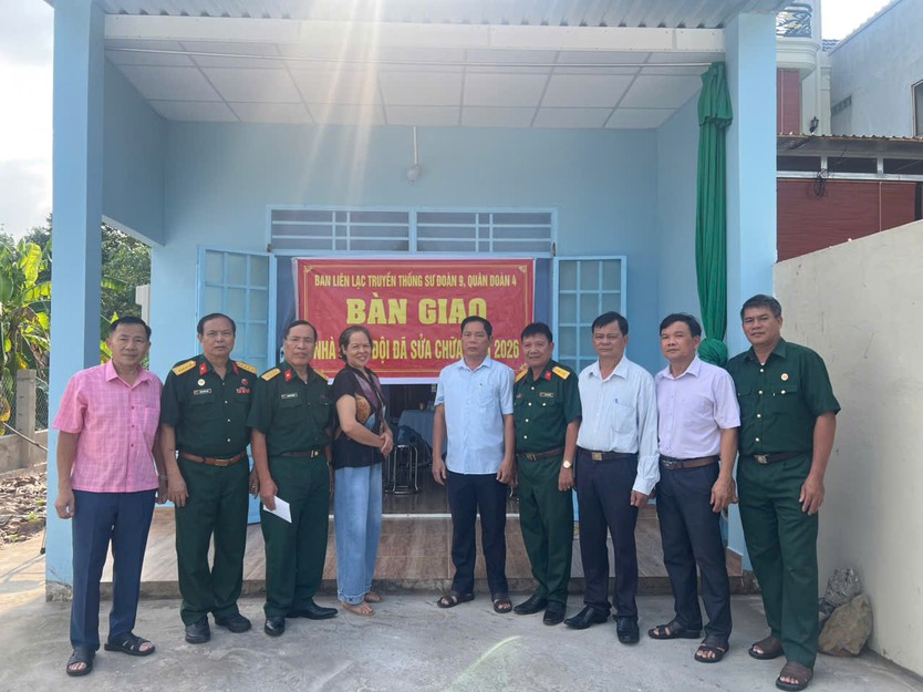 Sư đoàn 9 bàn giao nhà cho gia đình cố Thiếu tá Phan Như Tranh- Ảnh 1.