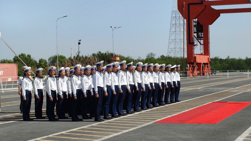 Chuyến thăm hữu nghị của tàu huấn luyện Hải quân Indonesia Kri Bima Suci tới TP. Hồ Chí Minh- Ảnh 12.