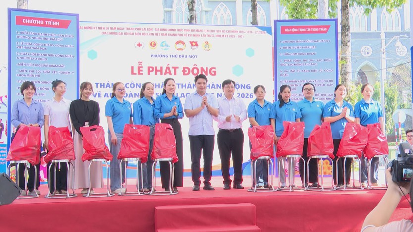Nhiều hoạt động thiết thực, ấm tình chăm lo người lao động tại TP. Hồ Chí Minh - Ảnh 1.