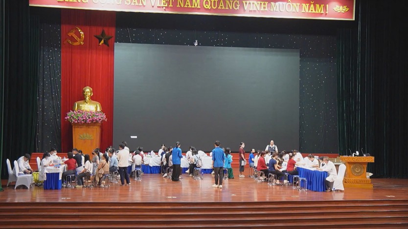 Hơn 3.000 công nhân tham gia Ngày hội trao sức khỏe tại Bắc Ninh - Ảnh 5.