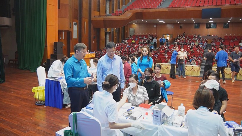 Hơn 3.000 công nhân tham gia Ngày hội trao sức khỏe tại Bắc Ninh - Ảnh 7.