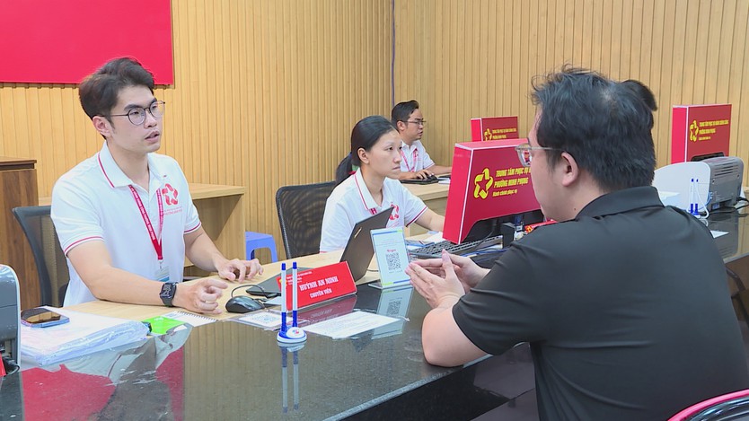 TP. Hồ Chí Minh xây dựng nền hành chính phục vụ người dân - Ảnh 1.