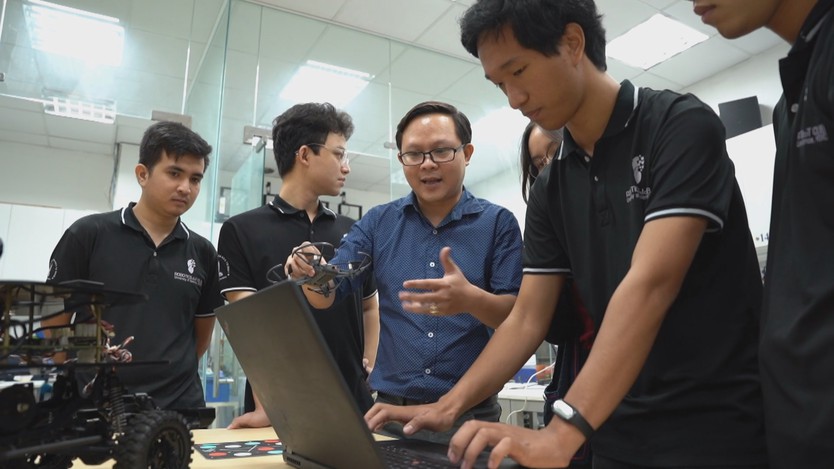 Đề xuất cấp học bổng "khủng" cho sinh viên khối ngành khoa học, kỹ thuật  - Ảnh 4.