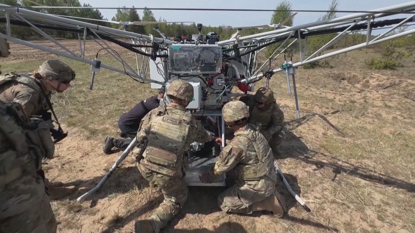 NATO diễn tập phối hợp UAV cứu thương hạng nặng - Ảnh 3.