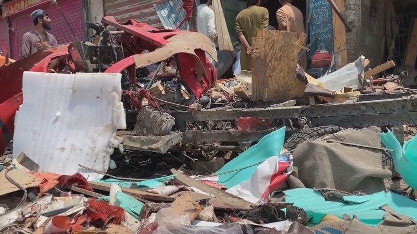 Pakistan: Bom nổ trong chợ, ít nhất 30 người thương vong - Ảnh 2.