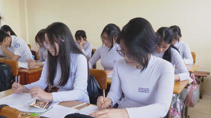 Tăng tốc ôn tập, tiếp sức học sinh trước kỳ thi quan trọng- Ảnh 2.