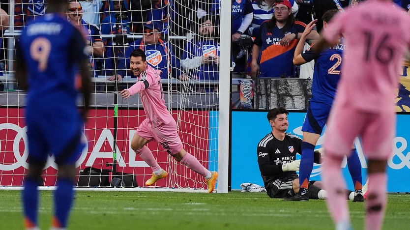 Messi tỏa sáng trong ngày Inter Miami thắng đậm - Ảnh 1.