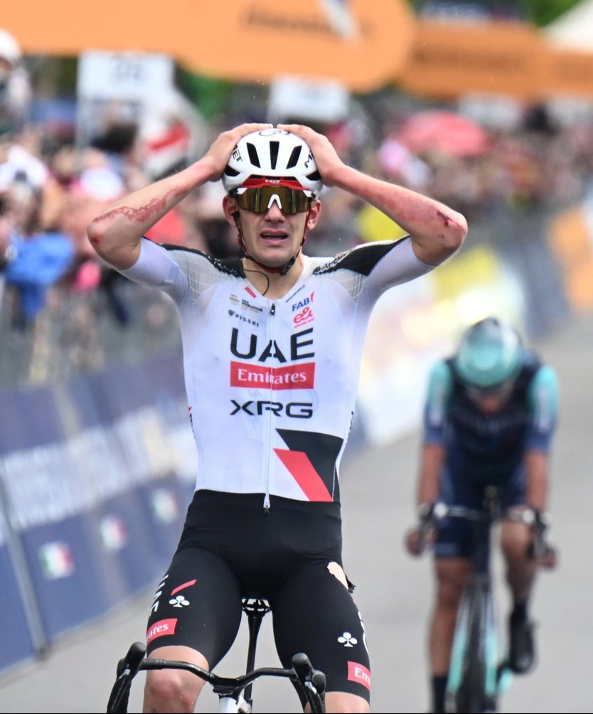 Ý chí giúp Arrieta thắng chặng Giro d’Italia đầy kịch tính - Ảnh 1.