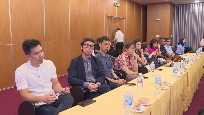 Tăng cường hợp tác công đoàn, chăm lo người lao động trong bối cảnh mới - Ảnh 3.