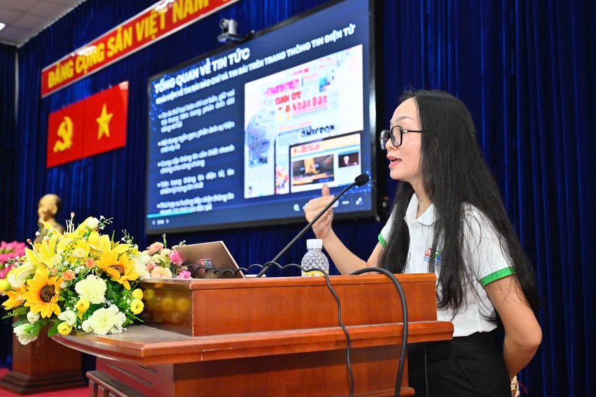 Phường An Nhơn: Bồi dưỡng kỹ năng viết tin, bài cho cán bộ phụ trách truyền thông - Ảnh 7.