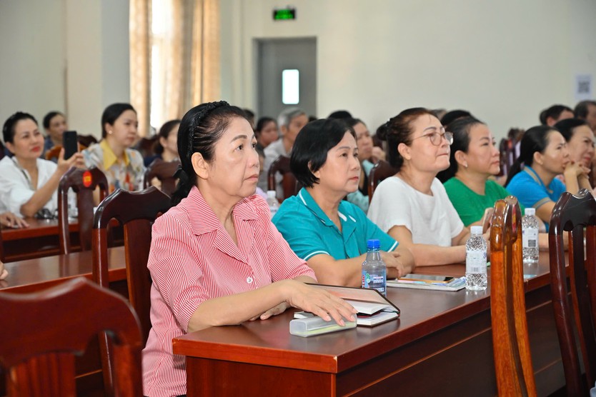 Phường An Nhơn: Bồi dưỡng kỹ năng viết tin, bài cho cán bộ phụ trách truyền thông - Ảnh 6.