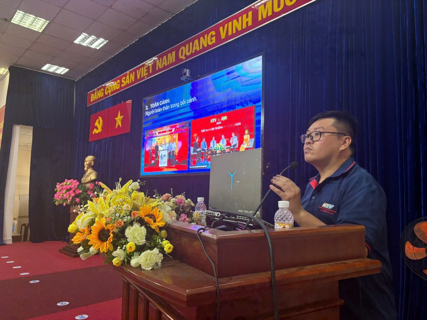 Phường An Nhơn: Bồi dưỡng kỹ năng viết tin, bài cho cán bộ phụ trách truyền thông - Ảnh 11.
