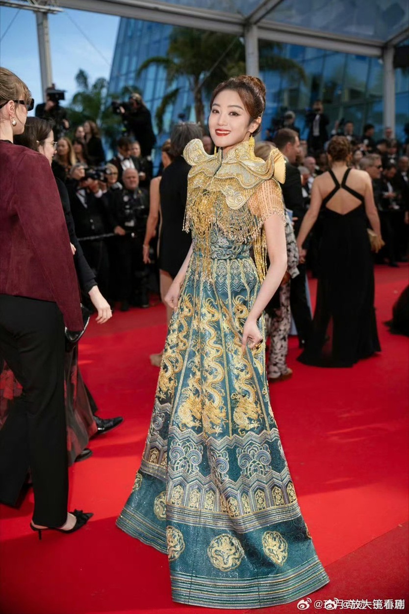 Ca sĩ Vương Tiểu Vĩ ra mắt ca khúc mới tại Cannes sau màn xuất hiện ở Grammy - Ảnh 2.